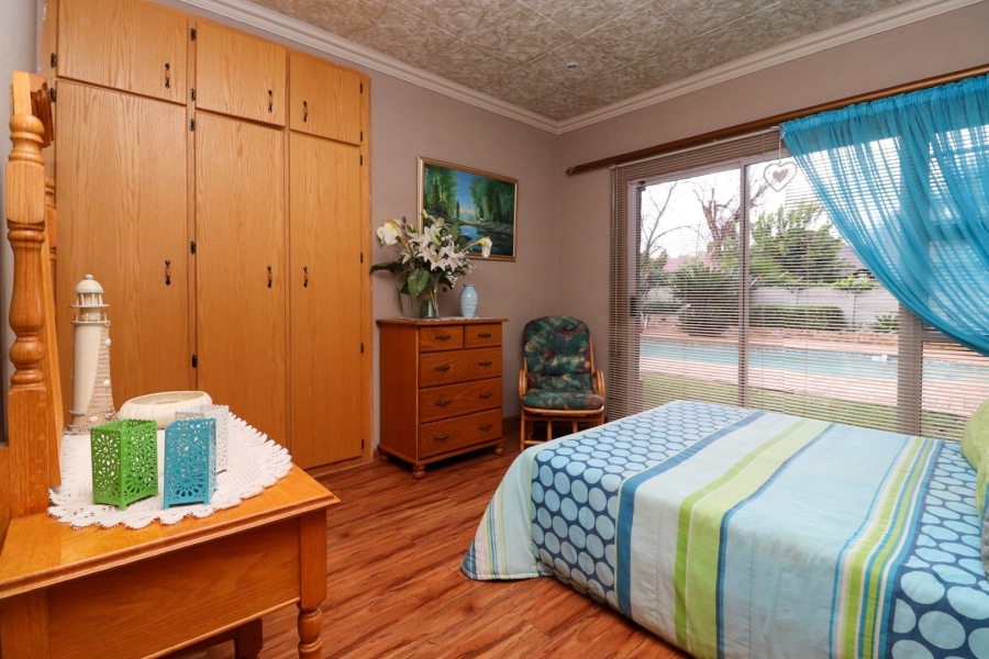 5 Bedroom Property for Sale in Wilkoppies North West